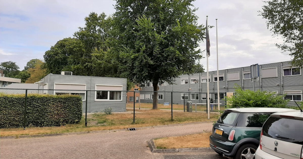 Tijdelijk asielzoekerscentrum blijft waarschijnlijk bijna vier jaar langer open