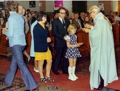 Hoe de eerste communie uit het katholieke zuiden verdween (en waarom Ruben nog wél voor zijn eerste hostie gaat)