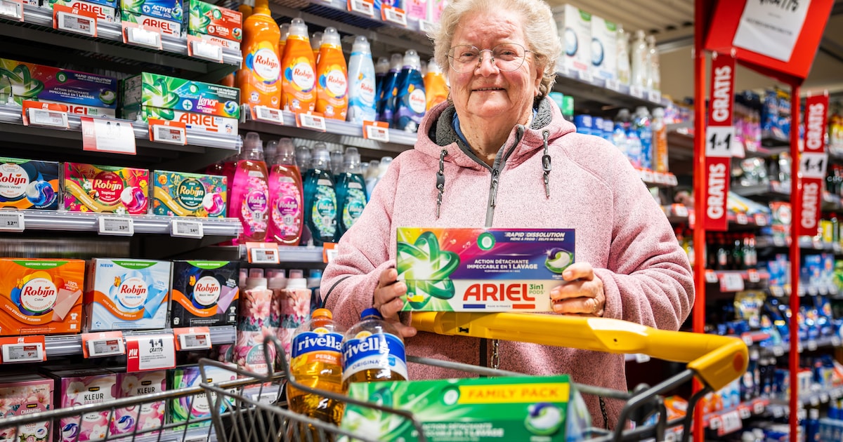 Gerri (80) mag 1 minuut gratis winkelen: als het startschot klinkt, doet ze iets wat niemand ziet aa