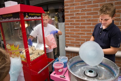 Terwijl vriendjes gamen, halen Job en Julian (11) plezier uit hun bedrijf: ‘Willen natuurlijk wel wat verdienen’