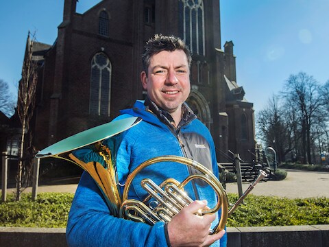 Marcel Floor (45) is vrijwilliger bij onder meer muziekvereniging St. Cecilia Voorhout.