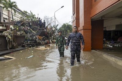Zeker veertien doden op Bali door hevige regen, straten en hotels lopen onder water