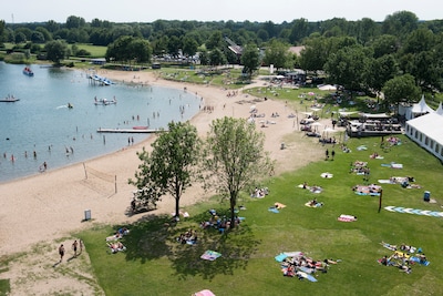 Luide muziek en feesten bij recreatiepark niet langer illegaal, tot frustratie van omwonenden