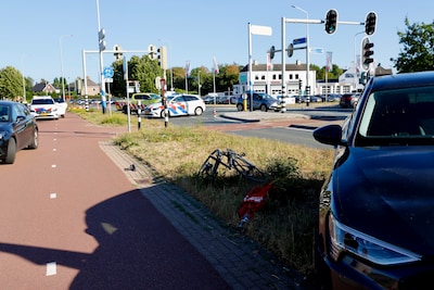 Politie zet weg af vanwege onderzoek naar ongeval, maar weggebruikers hebben daar lak aan