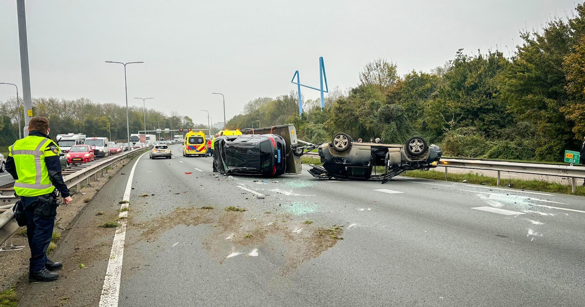 Verkeerschaos rond Arnhem: rijstroken op verschillende snelwegen ...