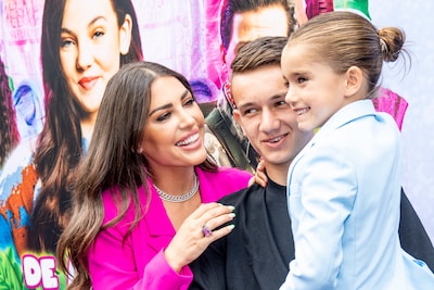 Cadeau van Yolanthe zorgt voor beste dag in leven Xess Xava, Jaap en Kim delen vakantiegeluk