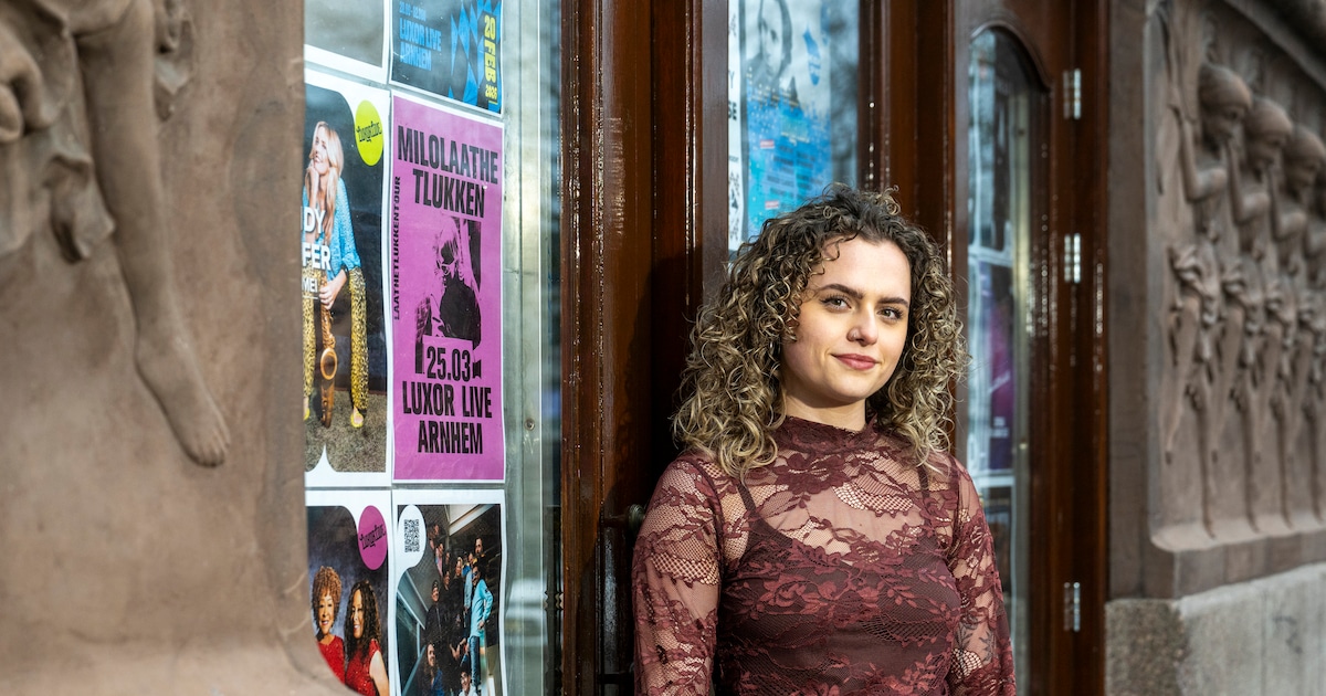 Romy (22) uit Arnhem was ‘te laks voor muziektheorie’ en stopte met ...
