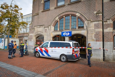 Vijf personen opgepakt na vondst onbeheerde koffers en tassen op meerdere stations, politie onderzoekt verband