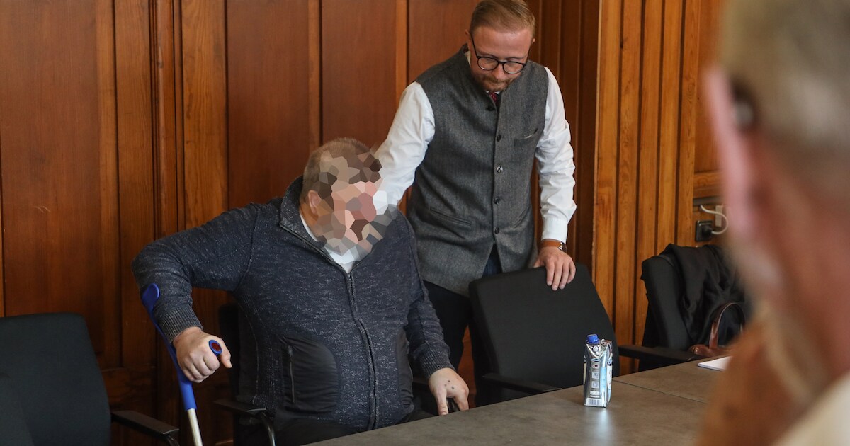 Nederlander (68) overviel met handgranaat bank in grensdorp: trauma bij bankmedewerkers