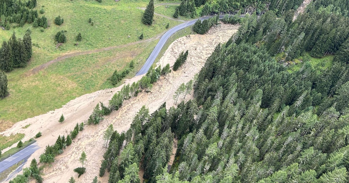 Toeristen vast in Tirol door modderstromen, Oostenrijkse krijgsmacht ...