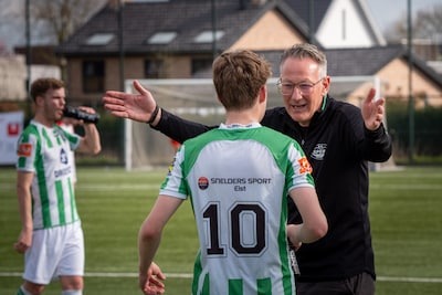 Na Jonge Kracht moet ook klassegenoot Spero op zoek naar nieuwe trainer