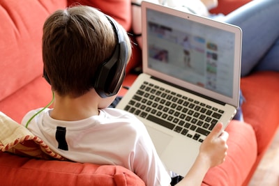9-jarige gamer geeft ton uit met vaders creditcard voor meer views op YouTube-video’s: ‘Ik heb een groot probleem’