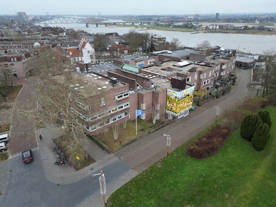 Nijmeegse jongeren spelen eigen voorstellingen in Lindenberg