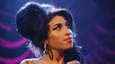 Ex-man van Amy Winehouse: ‘Niet mijn schuld, maar had wel rol in haar dood’