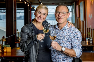 Illya en Sylwia vieren een jaar liefde en jarige Jan heeft zelfspot