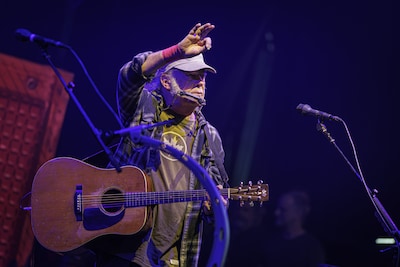 Neil Young annuleert Europese tournee, komt niet naar Nederland