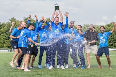 Kampong gaat opnieuw voor de ‘dubbel’: nieuwe eisen vormen geen obstakel