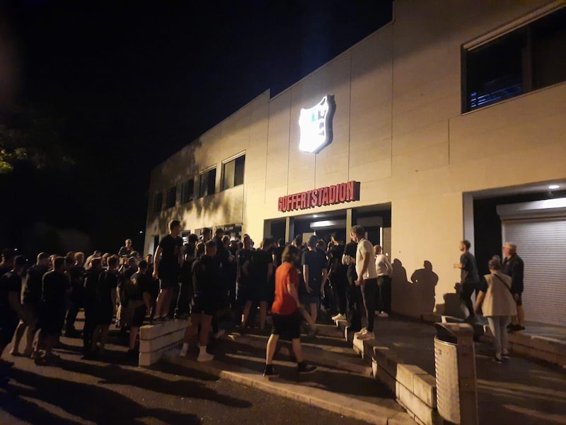 Boze NEC-fans eisen na de nederlaag tegen Heracles Almelo tekst en uitleg van de spelers en directieleden van NEC.