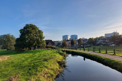 Bergen heuvels noemen en terreinen en tuinen parken, is meer iets voor Amsterdammers