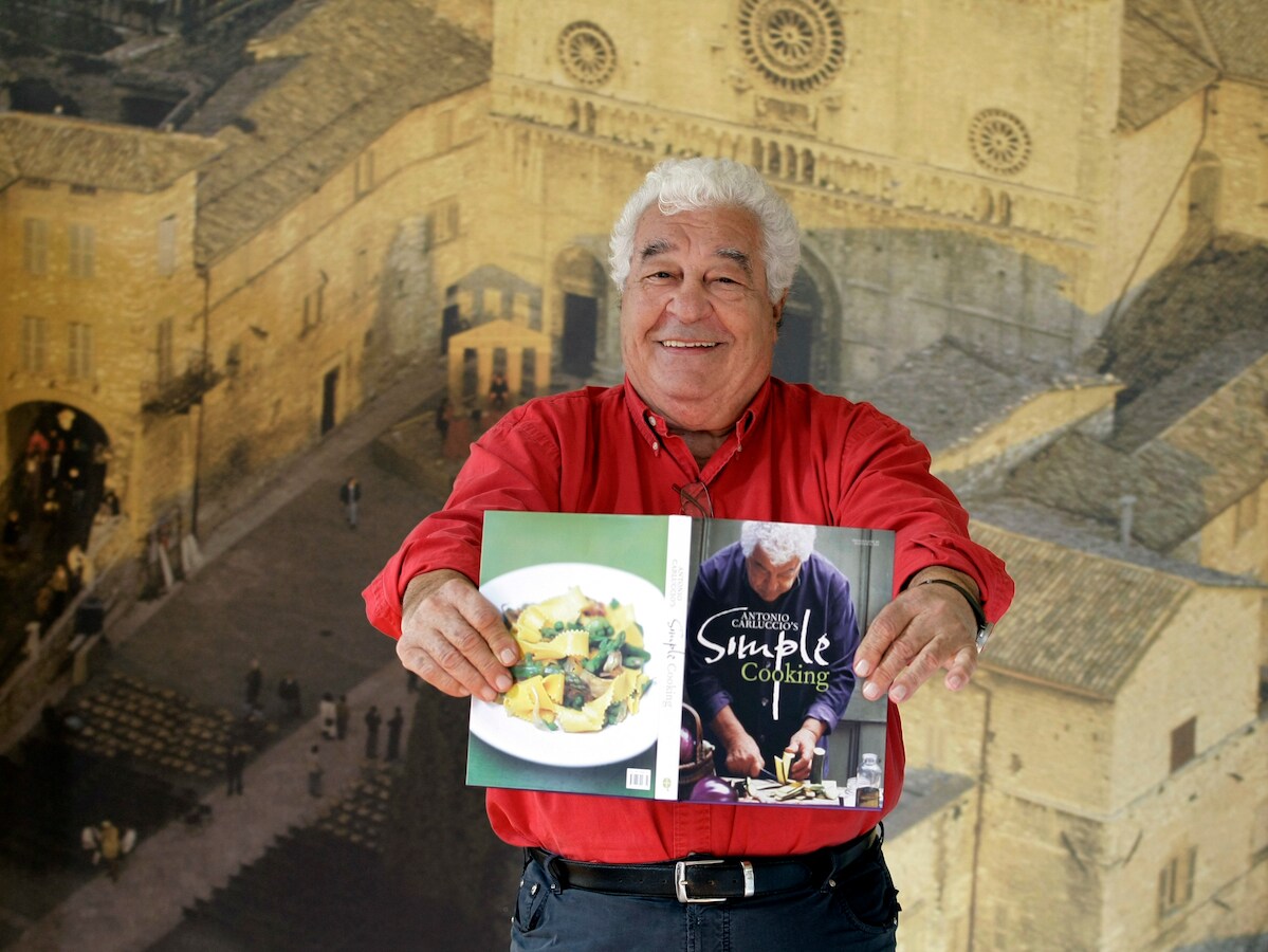 Antonio Carluccio.