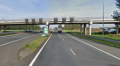A15 volgend weekend op slot bij Valburg: viaduct kan zwaar verkeer niet veilig dragen