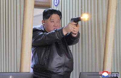 Noord-Korea vuurt tien ballistische raketten af richting Japanse Zee