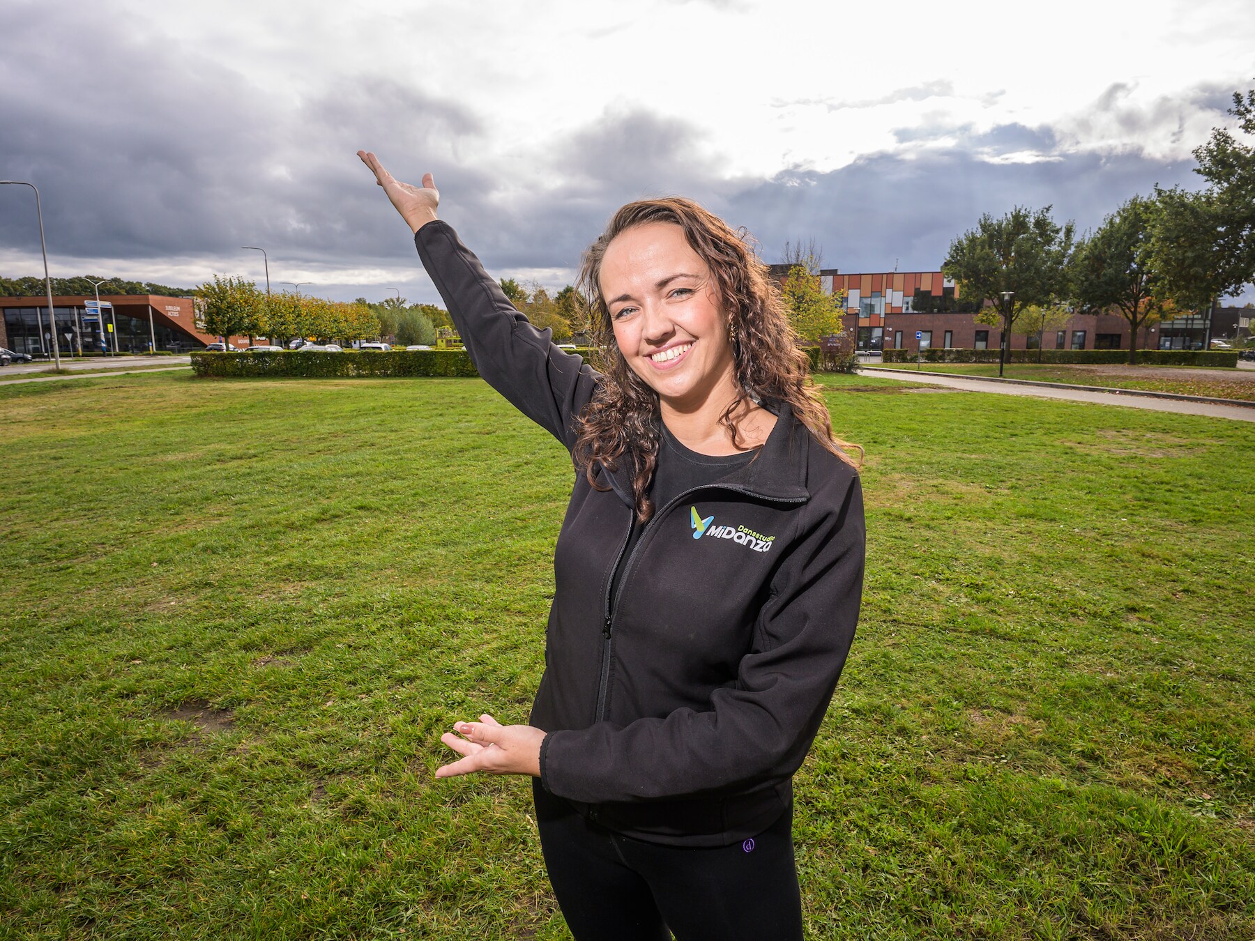 Op dit grasveld in Haaksbergen komt een gloednieuwe dansschool