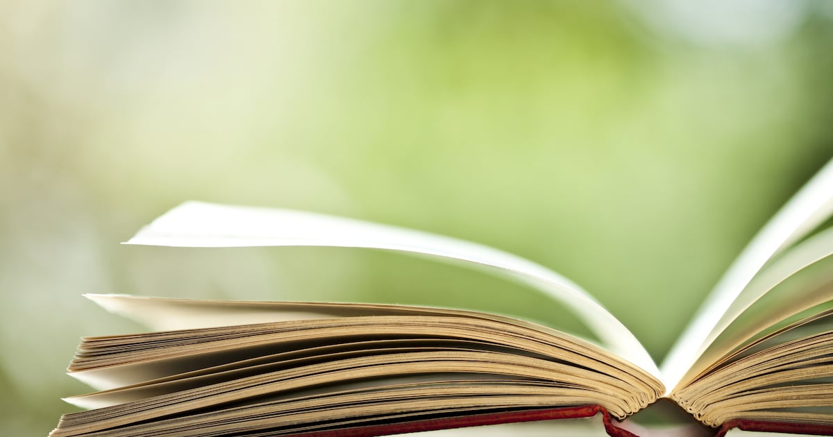 Silent Book Club Oss houdt speciale zomereditie | Regio | De ...