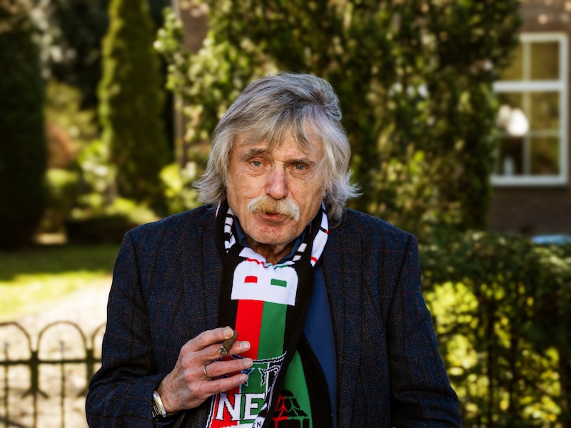 Johan Derksen breekt zelfopgelegd stadionverbod voor bekerfinale NEC: 'Voor je club doe je gekke dingen' | Sport | De Gelderlander.nl