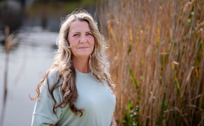 Zieke Manja zag redding in haar Tindermatch, tot hij plots afbelt: ‘Ik had er geen woorden voor’