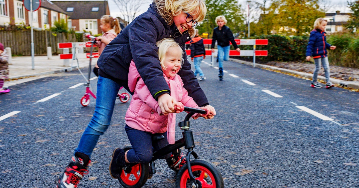 Treubstraat Hatert tijdelijk ingericht voor ontmoeten en spelen