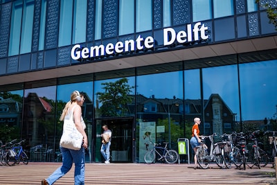 Tegenhouden, negeren, geen hand schudden: raadsleden van Forum voor Democratie roepen weerstand op