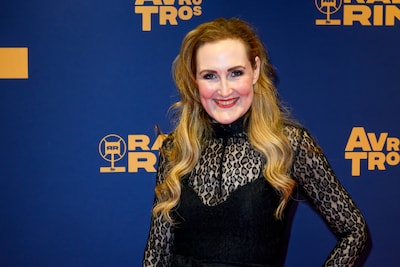 Hannelore Zwitserlood deelt kiekjes van boudoir shoot: ‘Kijk dat gezonde lijf, dat al zoveel heeft meegemaakt’