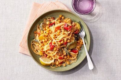 Wat Eten We Vandaag: Spaghetti met gegrilde groente en hummus