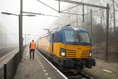Een graadje vorst en het is meteen mis op het spoor: ‘Vannacht laten we trein rijden om dit te voorkomen’