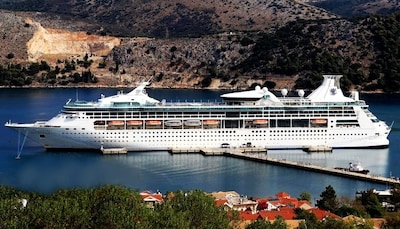 Man springt van cruiseschip met bijna 15.000 dollar op zak en forse schuld in casino