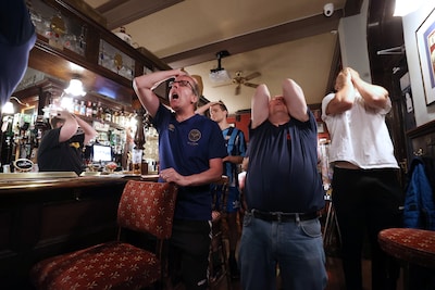 Pijn in Engeland: 16.000 pubs sloten al hun deuren, en daarmee gaat deel van Britten hun ziel verloren