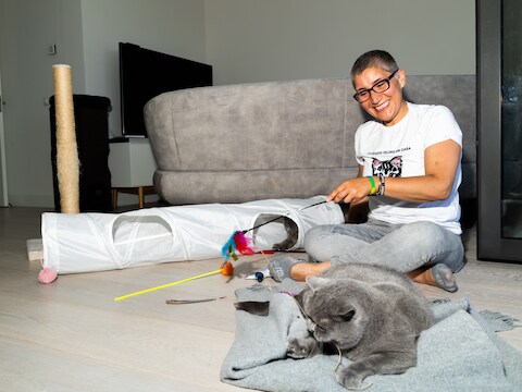 Deze kattenoppassers gaan langs tien huizen op één dag: ‘Als mensen 6 weken weg willen, zeg ik néé’