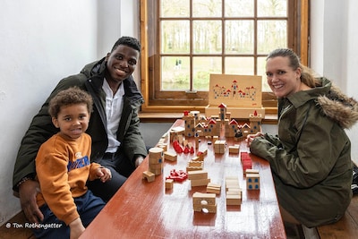 Kasteel Hernen opent winterseizoen met speciale zondagse rondleidingen en pratende lantaarn