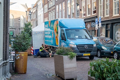 Kindje overleden na aanrijding met Albert Heijn-wagen in Dordrecht: ‘Eerst een klap, daarna getoeter en gegil’