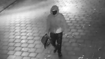 Jongen (17) opgepakt voor explosie bij kantoorpand Zuidas: verdenking aanslag met terroristisch oogmerk