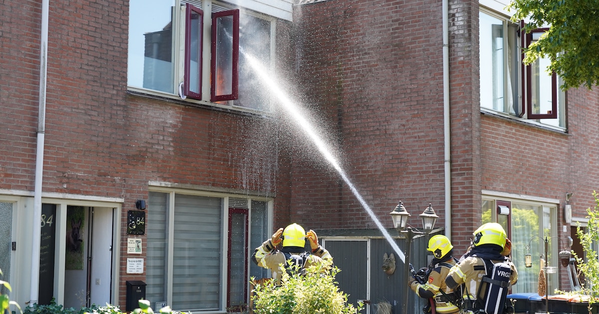 Buurtbewoners zetten tuinslag in voor woningbrand in Druten
