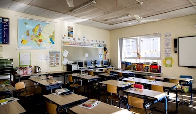 Tien doden, onder wie vrouwelijke schutter, bij schietpartijen in Canada op middelbare school en in woning