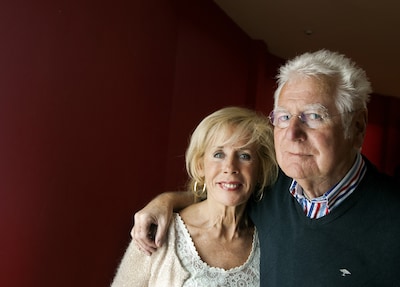 Toeval, pech en het gebrokenhartsyndroom: deze bekende (ex)-geliefden overleden kort na elkaar