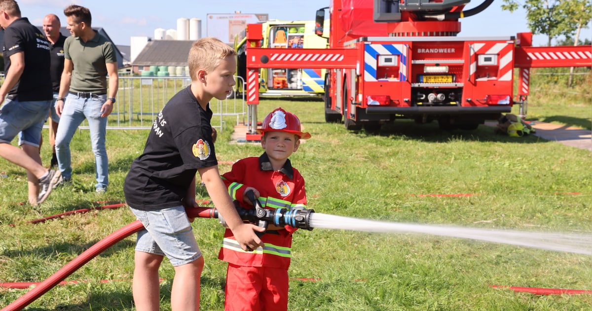 Brandweer Zwartebroek viert 100-jarig bestaan met drukbezochte open dag