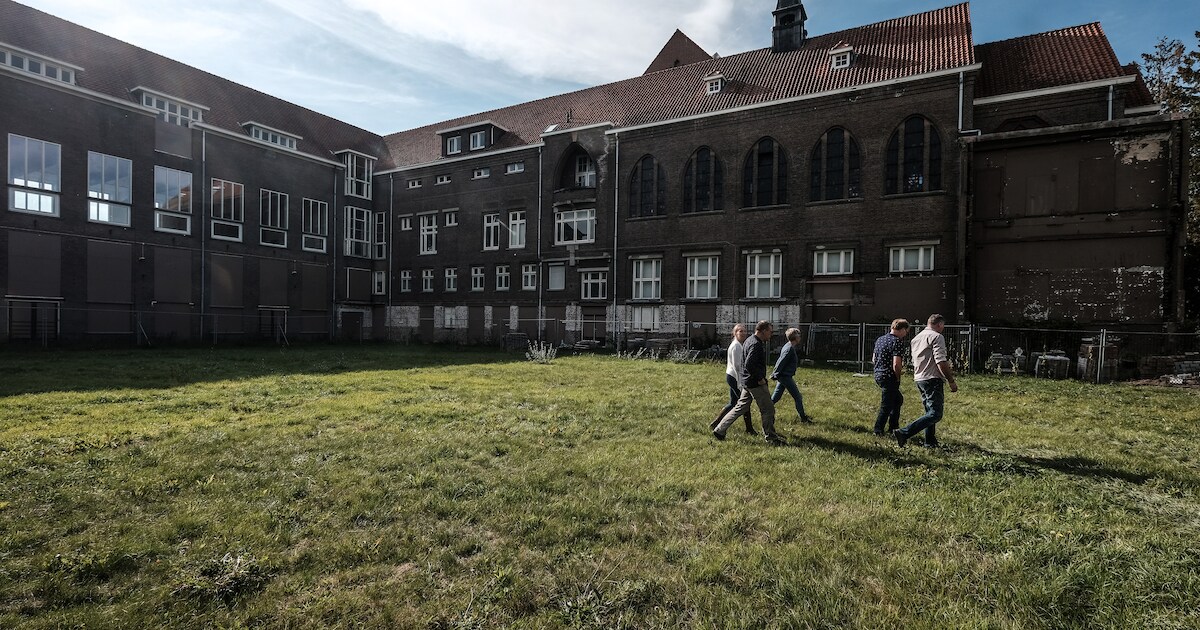 Bezwaren vertragen bouw appartementen: ‘Onder meer over de kleur van de ...