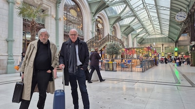 Maarten van Rossem en Philip Freriks terug als duo: treinreisprogramma voor Omroep Max