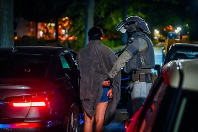 Opgepakte terreurverdachten blijven langer in de cel, alle drie waren al vaker in beeld voor terreur