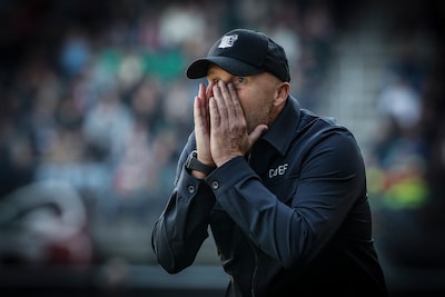 Heeft Dick Schreuder gelijk als hij zegt dat NEC cijfermatig nog altijd meekan in de top?