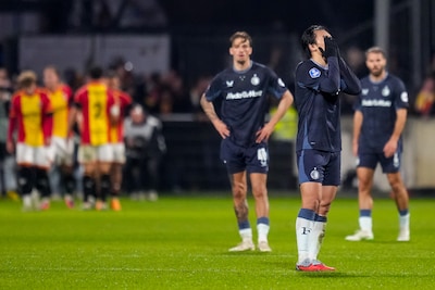 Feyenoord beleeft totale offday bij Go Ahead Eagles en raakt koppositie kwijt